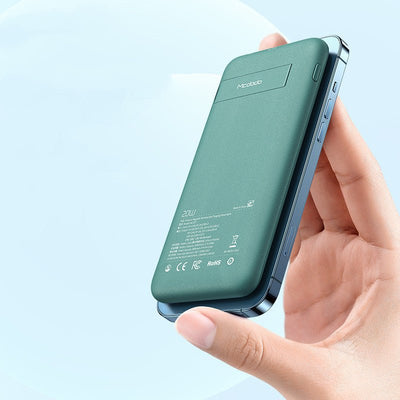 Magnetic Wireless Power Bank0Zenova